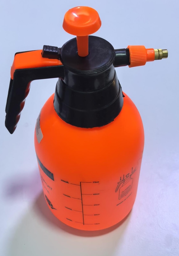 LEADER WATER SPRAY BOTTLE GREEN/ORANGE 2LTR -CHINA
