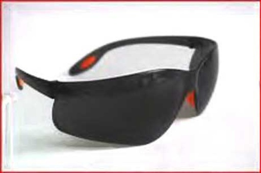 BH=M SAFETY GLASS BLACK ORANGE HEAD -CHINA